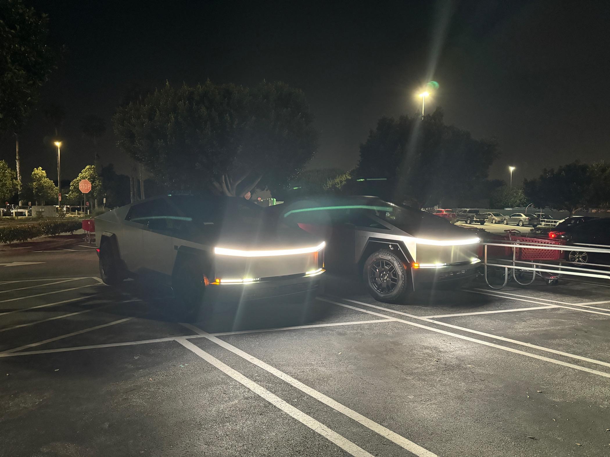 Tesla Cybertruck Daily random Cybertruck photos thread - Post Yours! 📸 🤳 IMG_4832