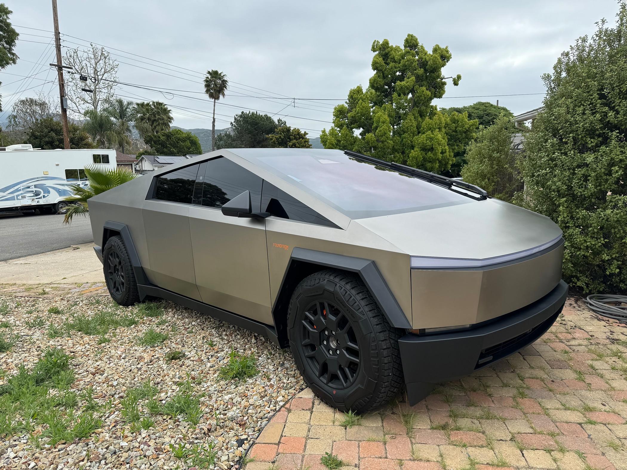 Tesla Cybertruck Daily random Cybertruck photos thread - Post Yours! 📸 🤳 IMG_0362