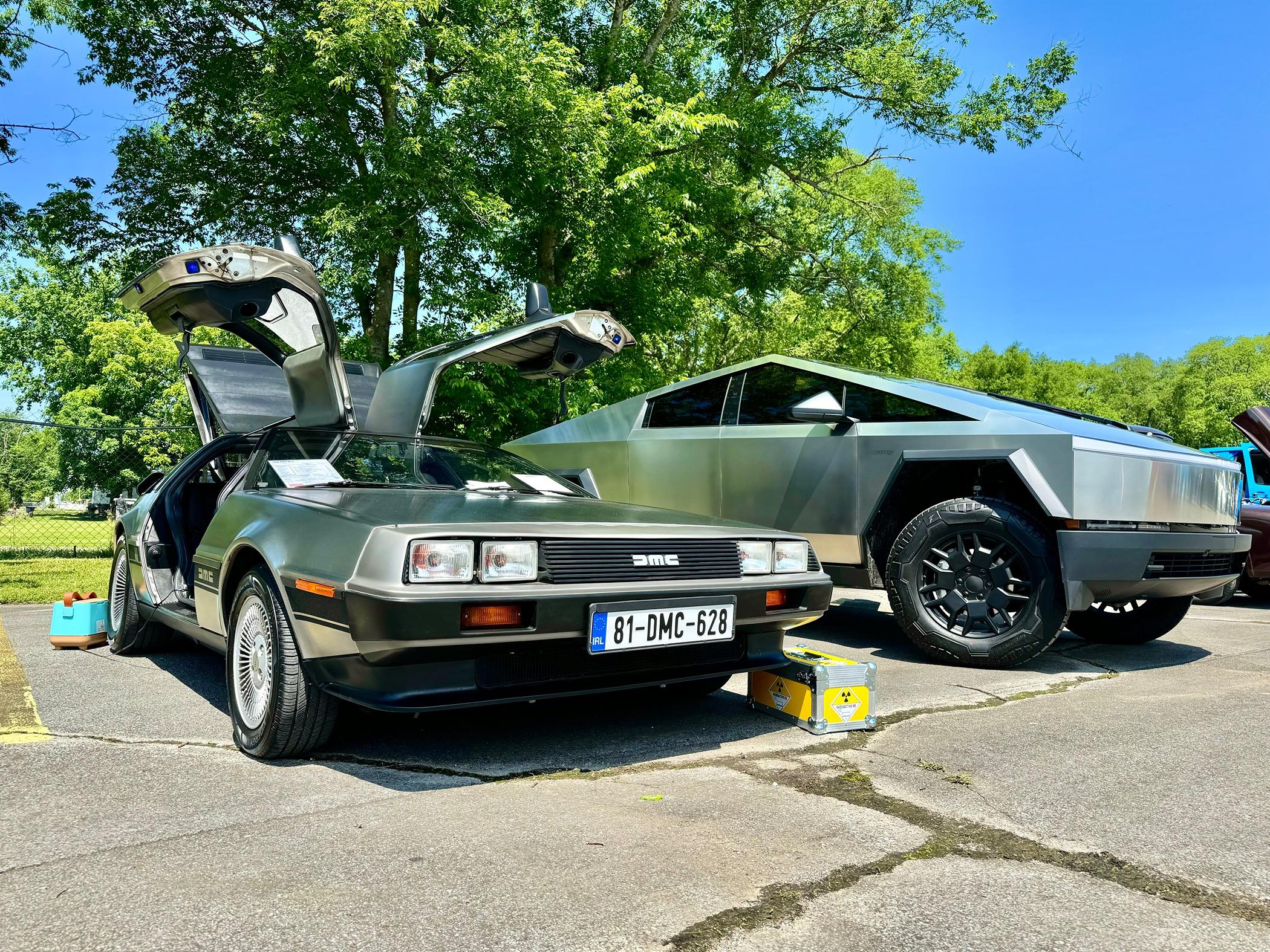 Tesla Cybertruck Cybertruck and Delorean side by side IMG_2192