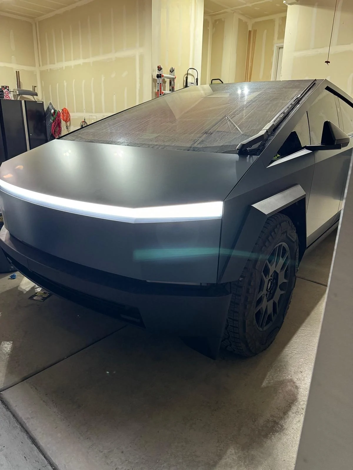 Tesla Cybertruck BLUE / BLURPLE / PURPLE Vinyl Wrap & PPF Cybertruck -- Photos & Videos IMG_5217