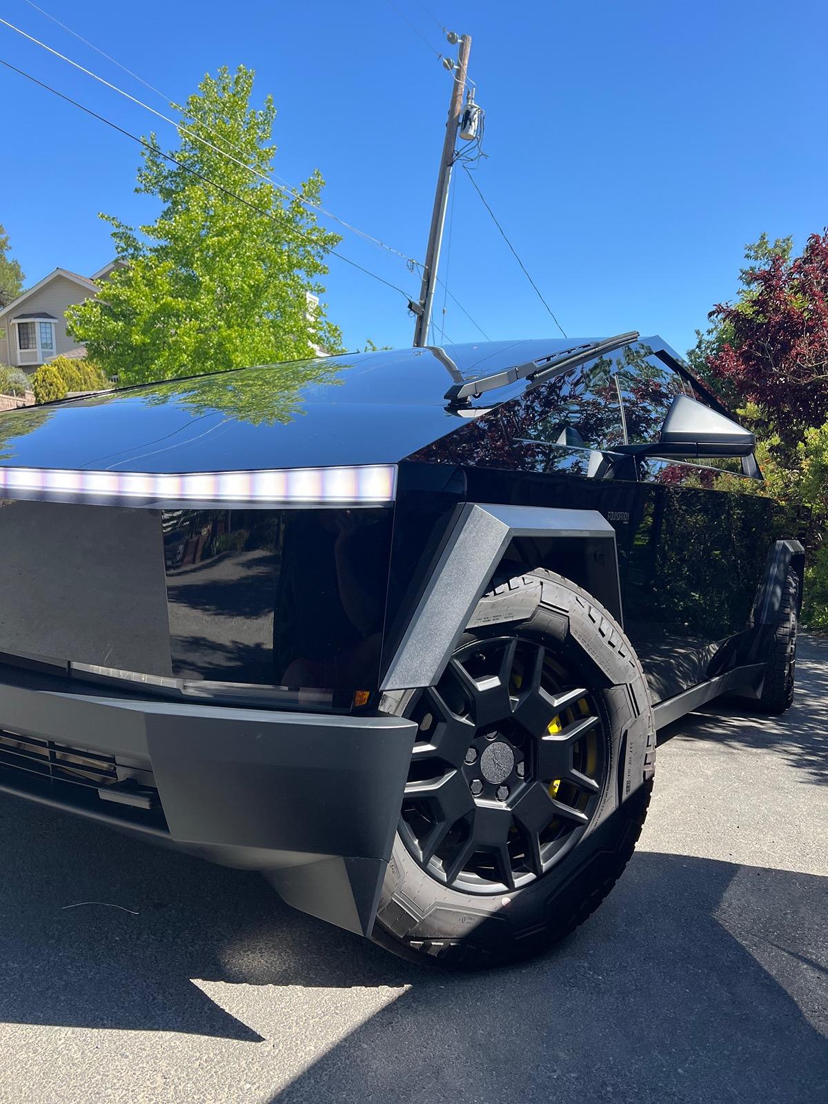 Tesla Cybertruck Painted my brake calipers IMG_8072