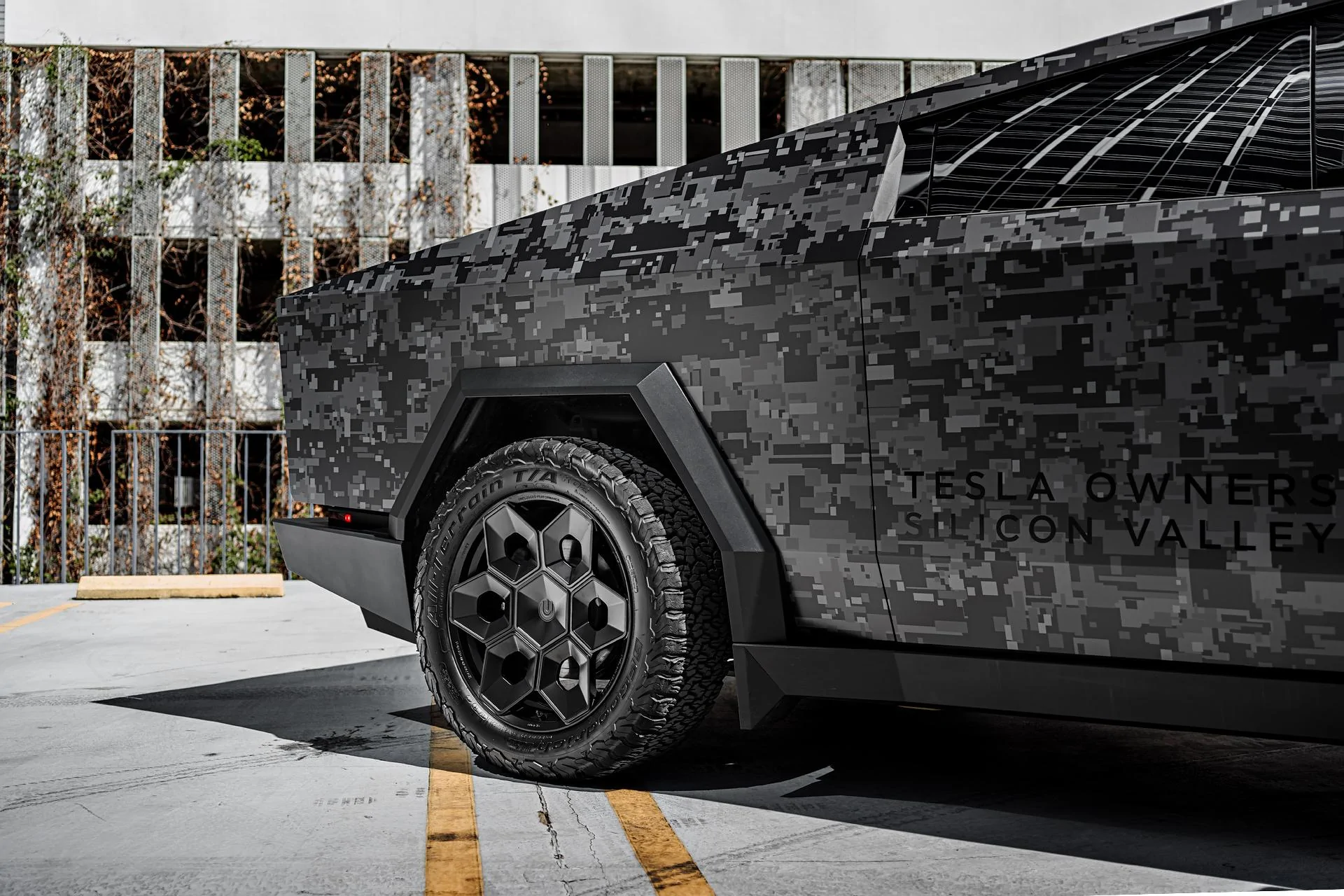 Tesla Cybertruck Camo / Camouflage Vinyl Wrap & PPF Cybertruck -- Photos & Videos Unplugged Performance Digital Camo Cybertruck Tesla Owner Society 16