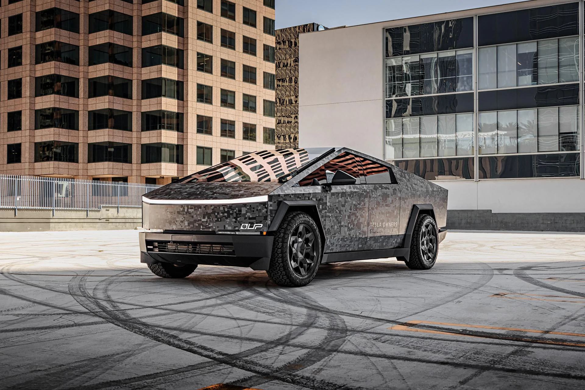 Tesla Cybertruck Camo / Camouflage Vinyl Wrap & PPF Cybertruck -- Photos & Videos Unplugged Performance Digital Camo Cybertruck Tesla Owner Society 17