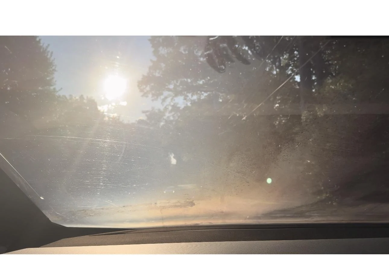 Tesla Cybertruck Windshield issues IMG_9247