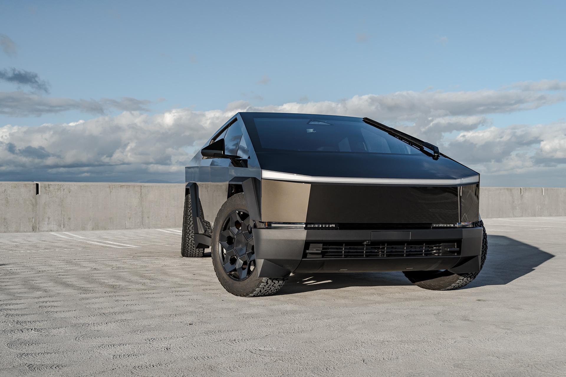 Tesla Cybertruck Pure PPF Platinum Wrapped Cybertruck Unplugged Performance Tesla Cybertruck wrap + 22 inch Cybrhex wheels  (9)
