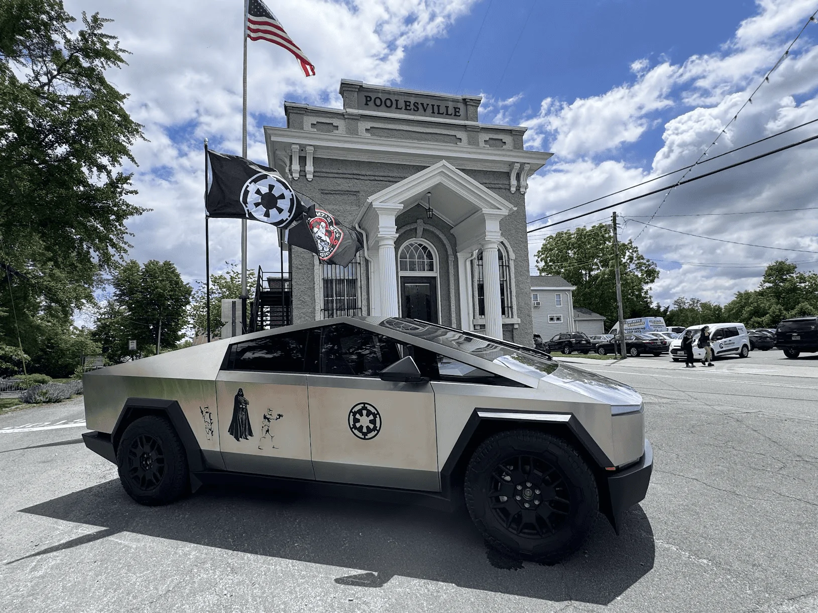 Tesla Cybertruck Found these new Cybertruck Flag Pole Mount from UTENSILE 1716468835344-3s
