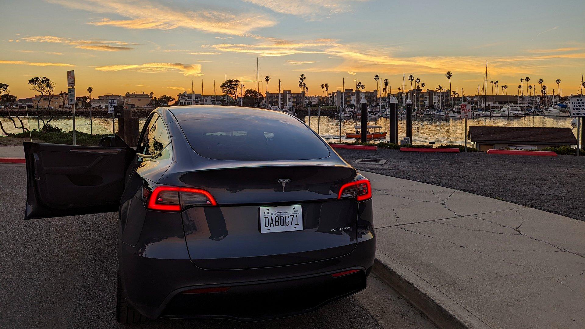 Tesla Cybertruck For those who though that Foundation was really limited to 1000's units....here is your proof that its not.... newy