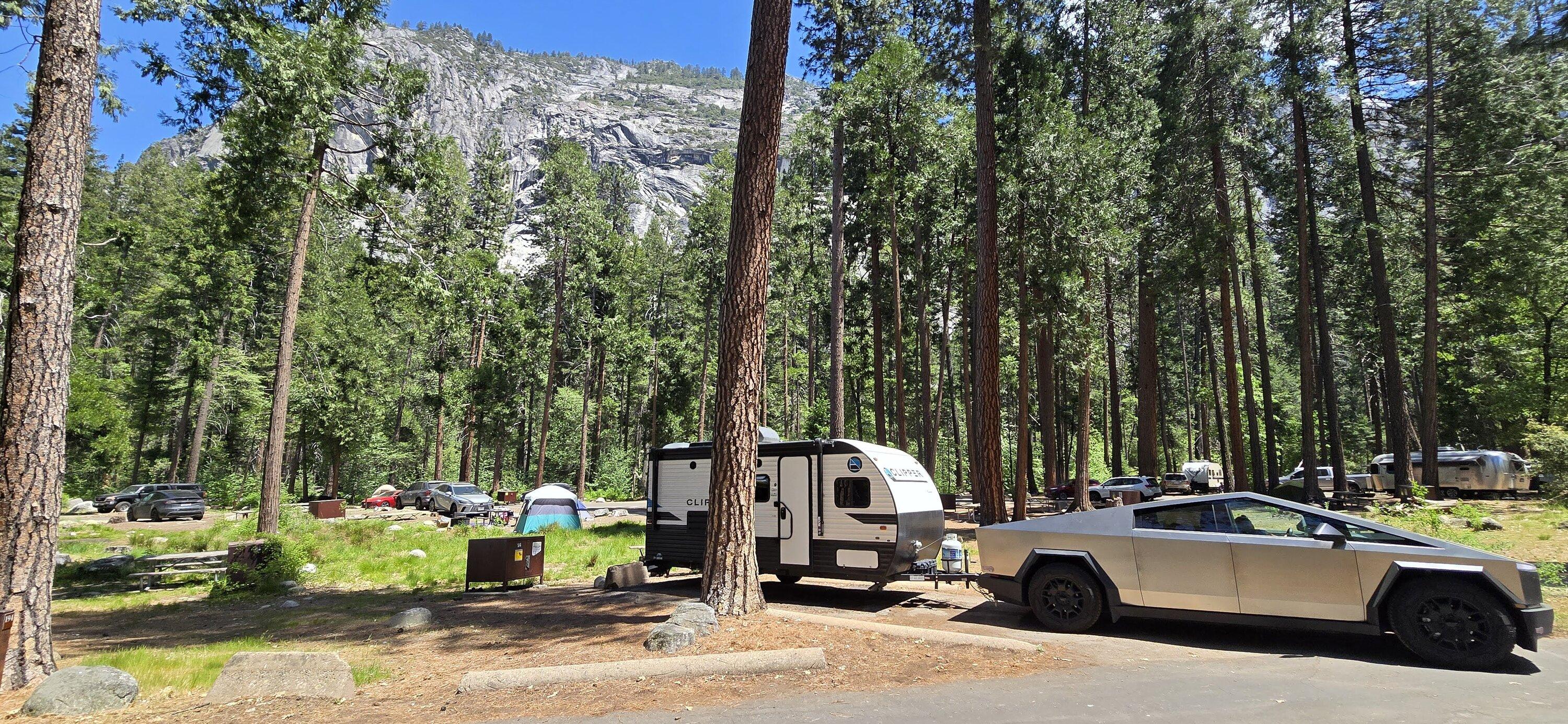 Tesla Cybertruck Towing trailer to Yosemite for 2 days with Cybertruck 20240519_132521