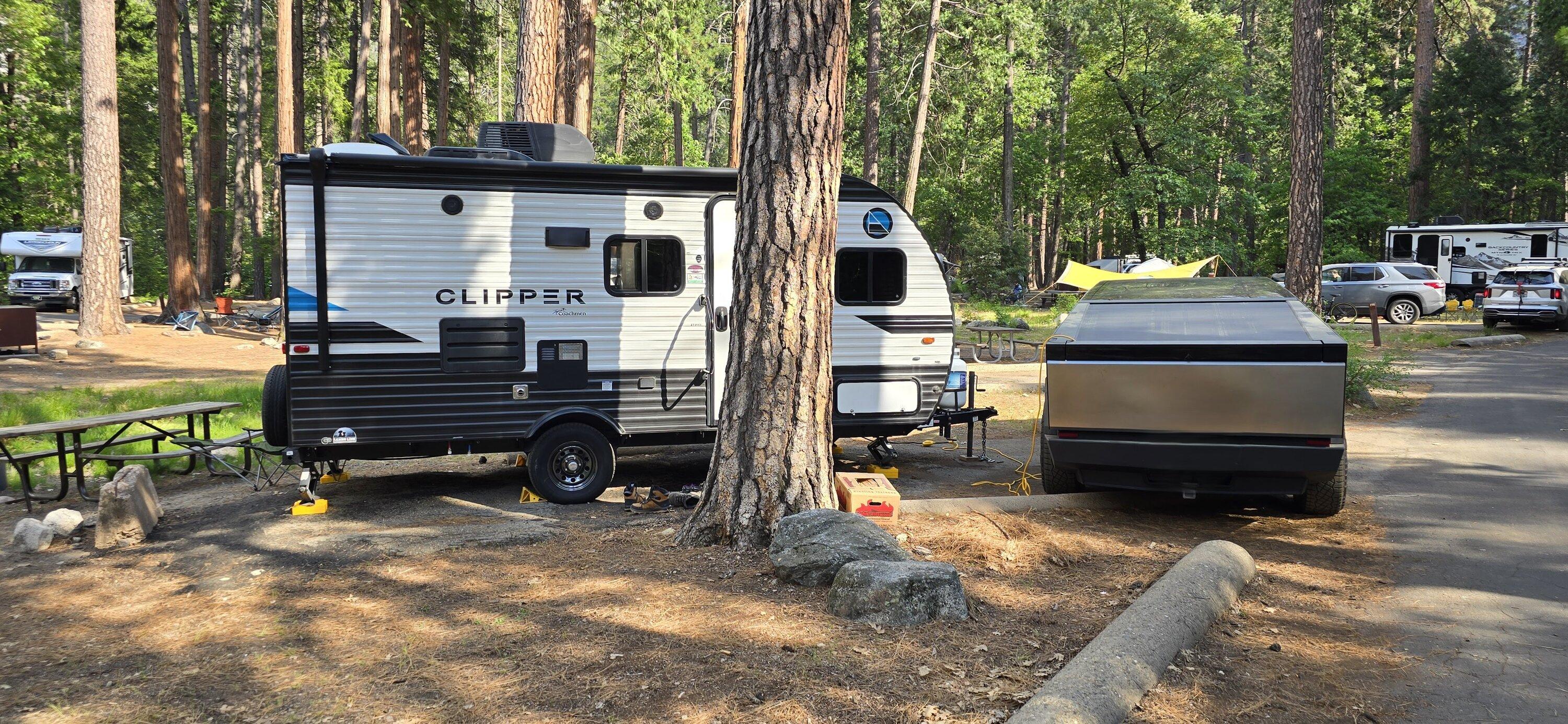Tesla Cybertruck Towing trailer to Yosemite for 2 days with Cybertruck 20240518_164459