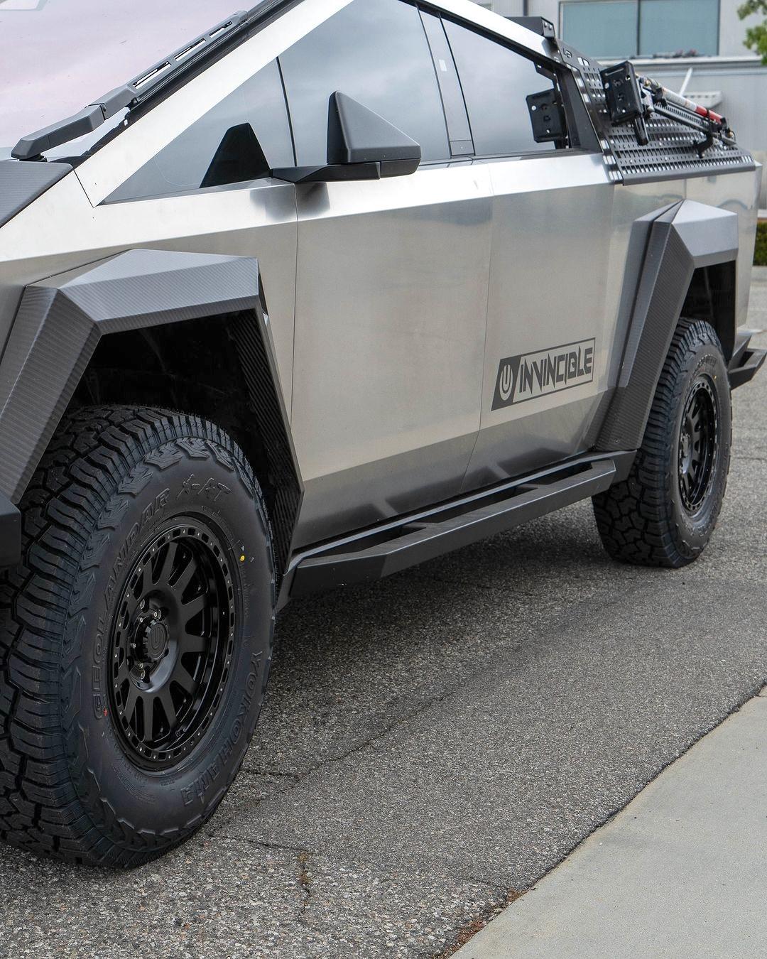 Tesla Cybertruck Unplugged Performance UP-03 18" Beadlock Wheels Unplugged Performance UP-03 18%22 Beadlock Wheels 3
