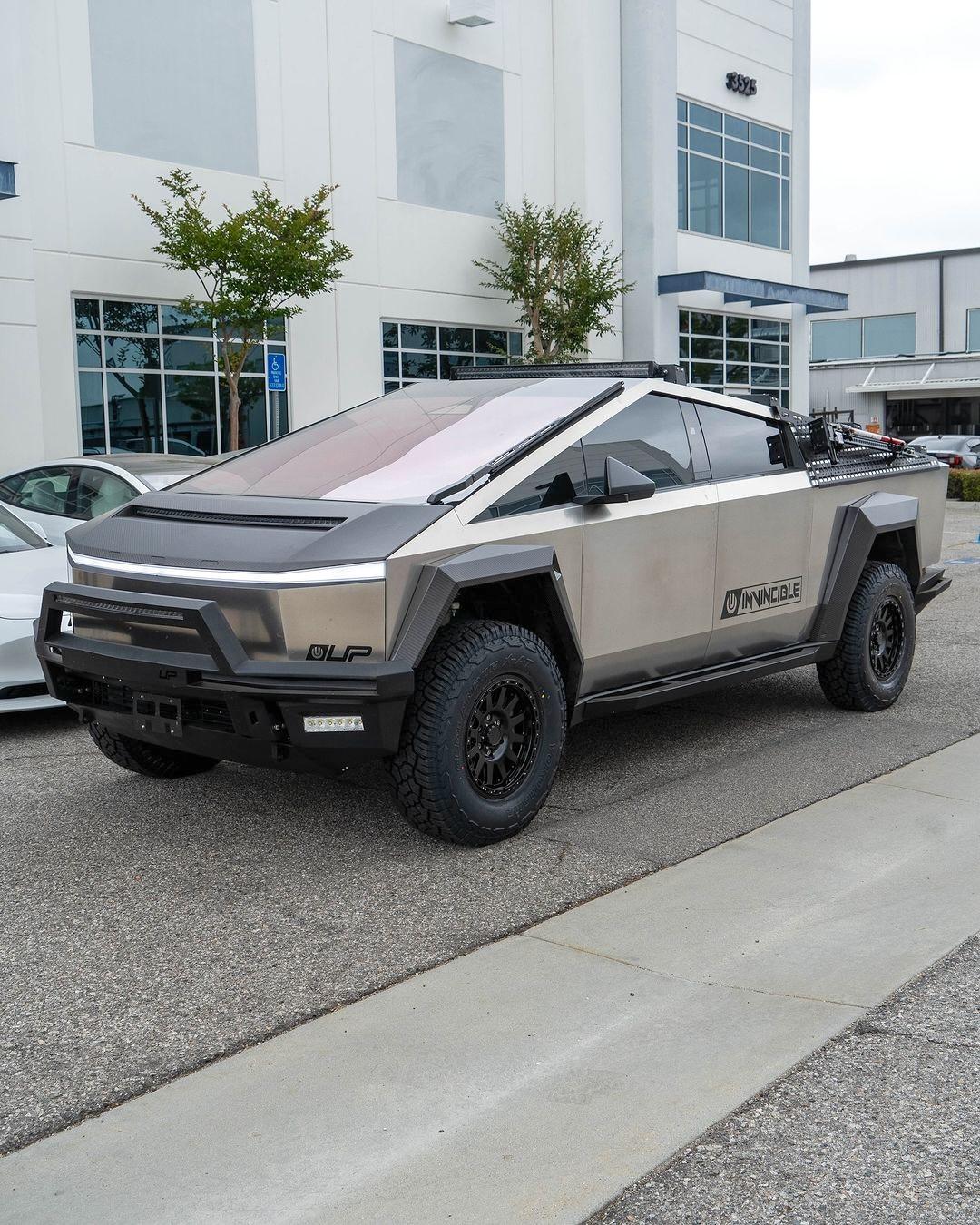 Tesla Cybertruck Unplugged Performance UP-03 18" Beadlock Wheels Unplugged Performance UP-03 18%22 Beadlock Wheels 1