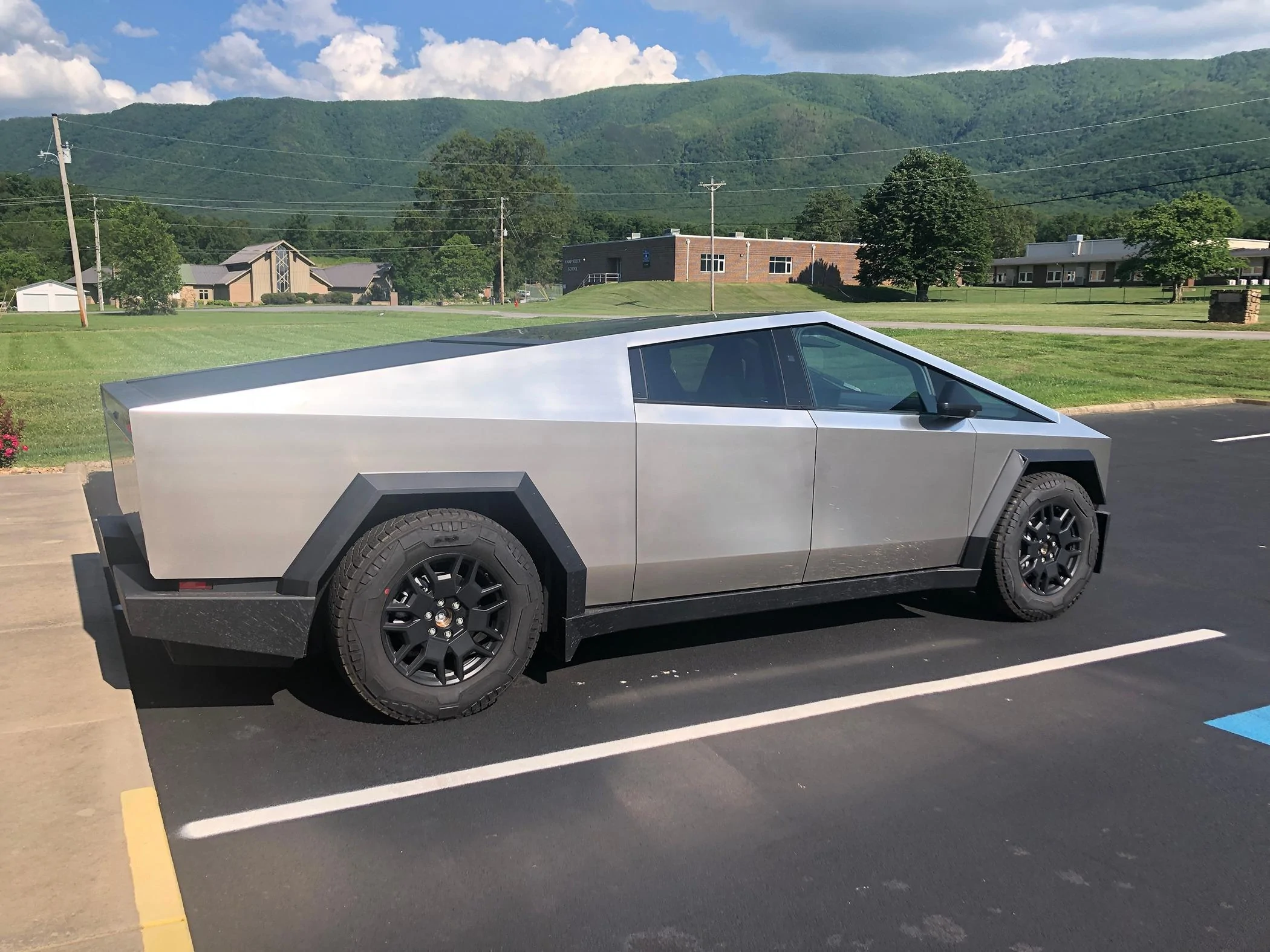 Tesla Cybertruck Does anyone have their Cybertruck connected to their powerwall and confirmed it works? Cybertruck 1