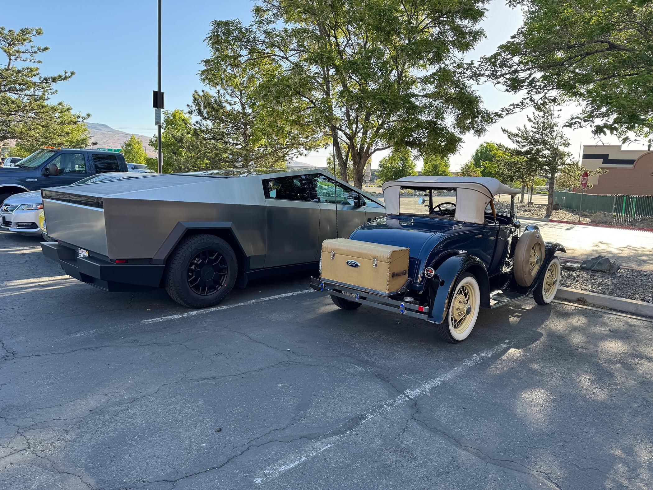 Tesla Cybertruck Daily random Cybertruck photos thread - Post Yours! 📸 🤳 IMG_5101