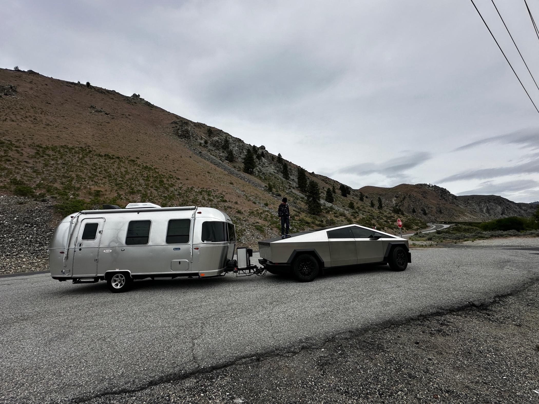Tesla Cybertruck Cybertruck and Airstream: a Towing Trip Report IMG_3874