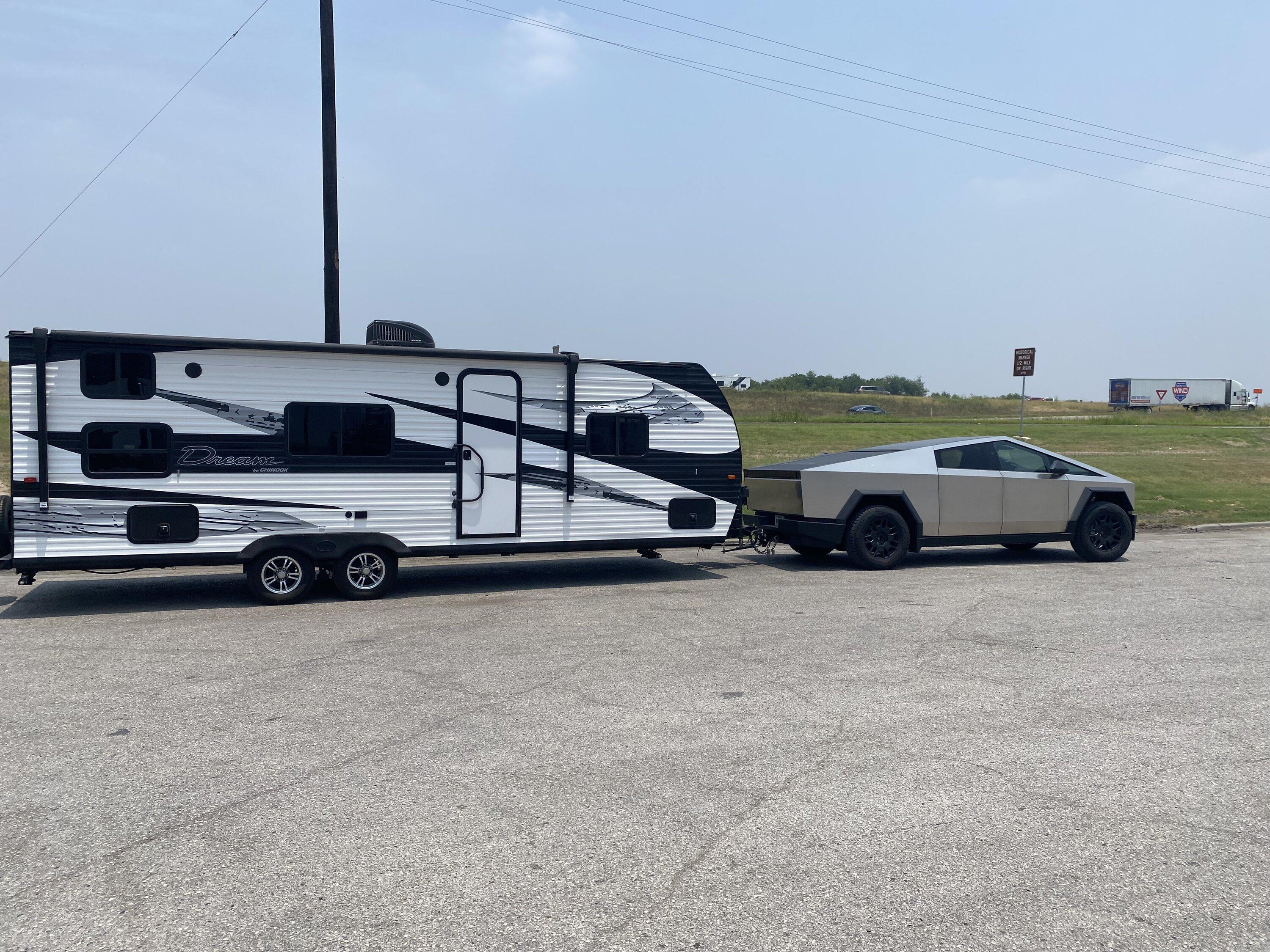 Tesla Cybertruck Towing 28’ 7” RV trailer from San Antonio to Port Aransas and back. IMG_3275