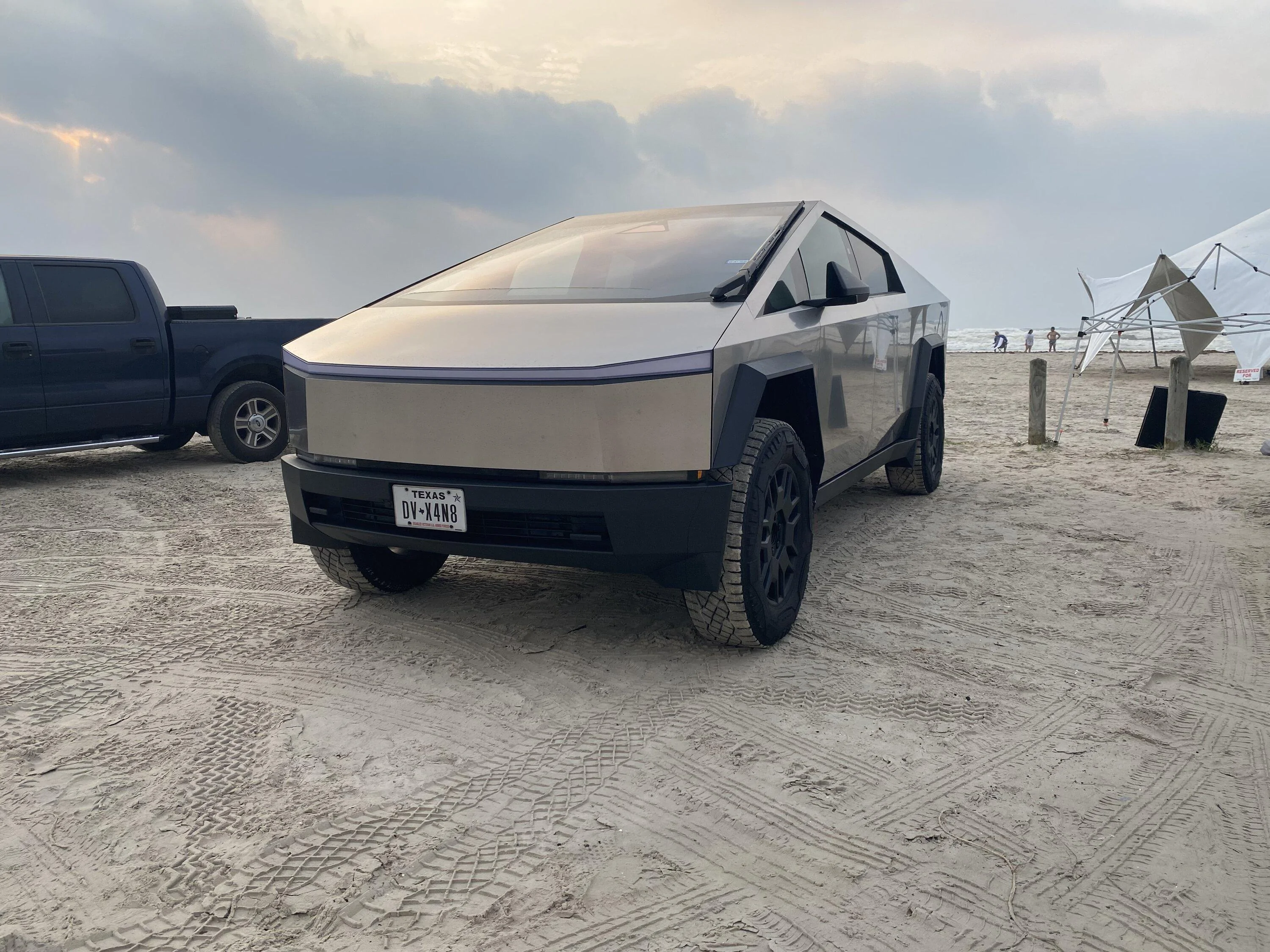 Tesla Cybertruck Towing 28’ 7” RV trailer from San Antonio to Port Aransas and back. IMG_3272