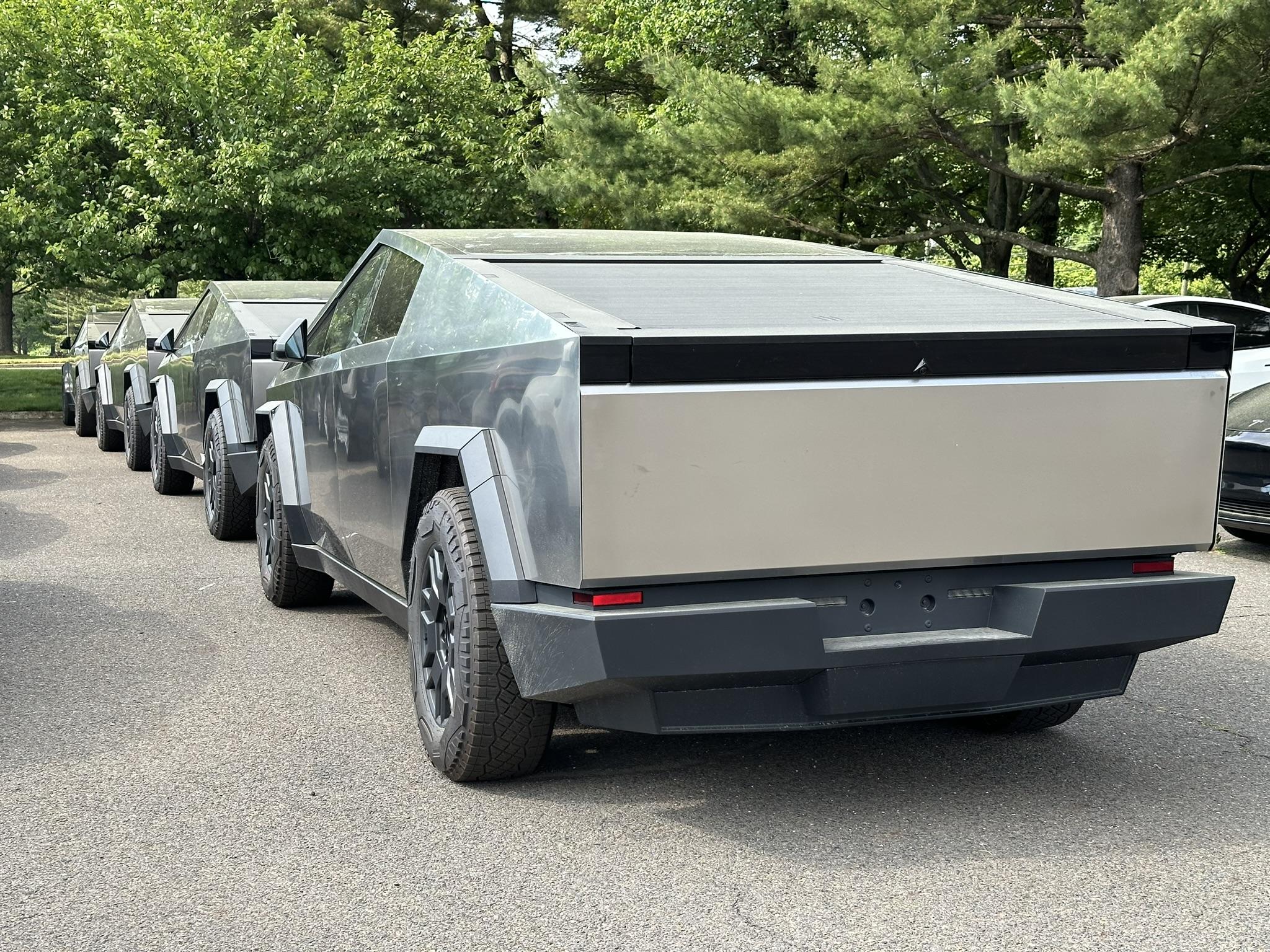 Tesla Cybertruck Found four Cybertrucks at a holding lot this weekend, including one unlocked Beast 031B6BEA-B789-464A-8516-6E305C8D66D5_1_102_o