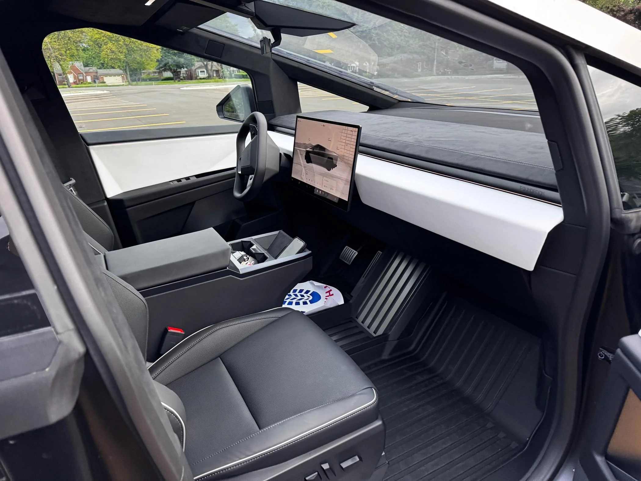 Tesla Cybertruck WTS $150,000 Cybertruck CyberBeast Foundation in Michigan (Has no loan) IMG_6805