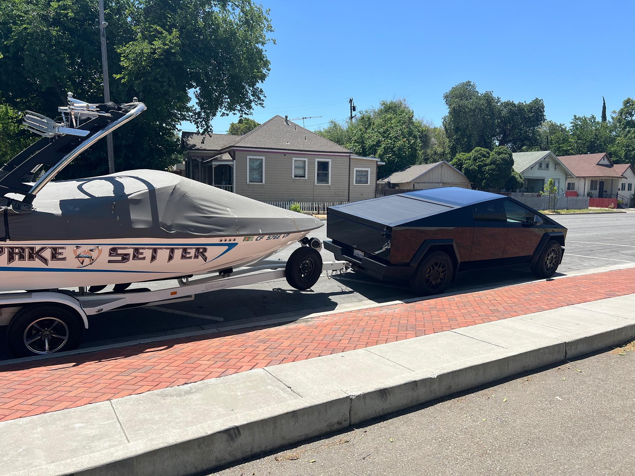 Tesla Cybertruck 🦾 Cybertruck doing truck stuff!  Post your photos! IMG_8139