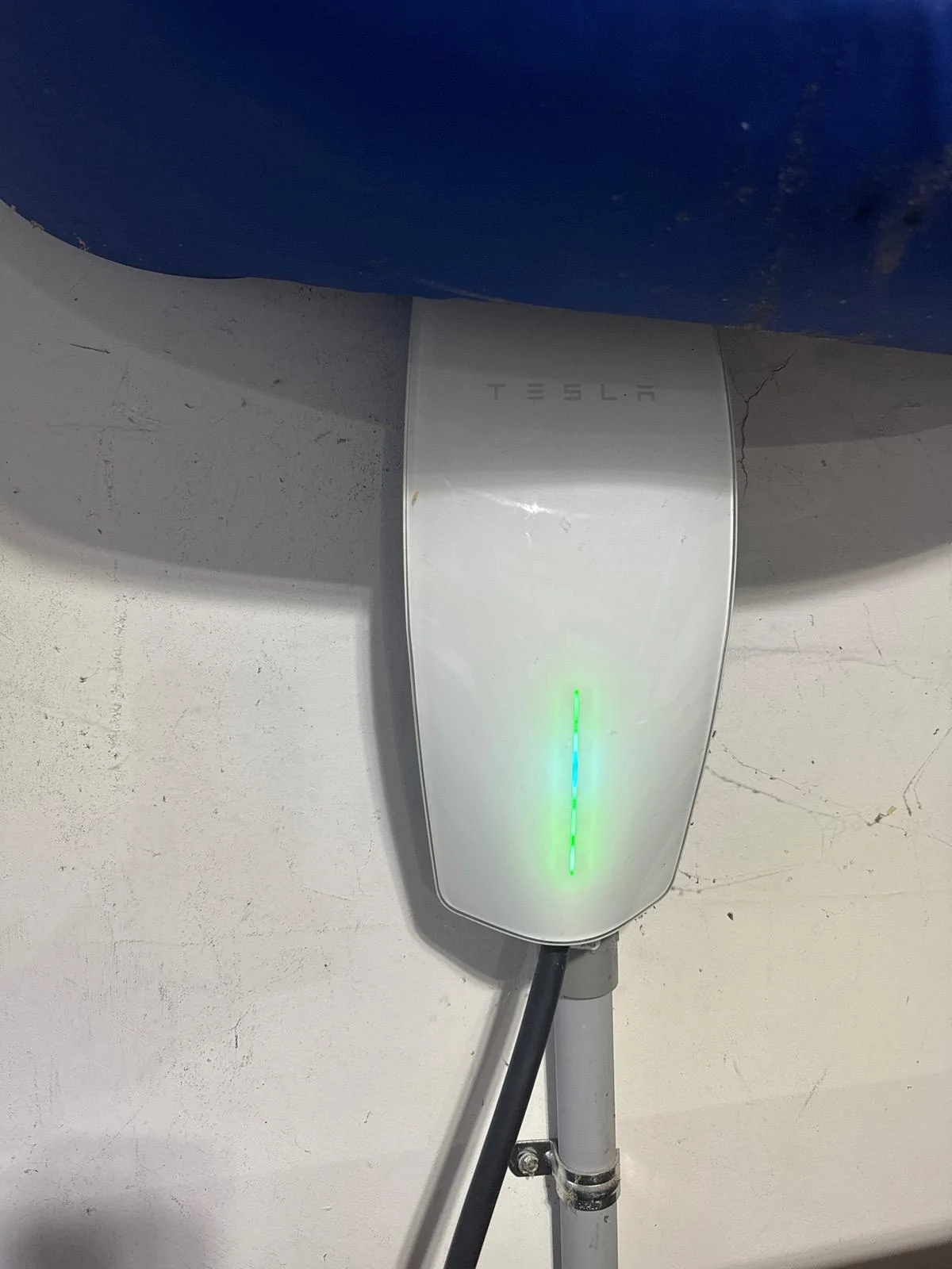 Tesla Cybertruck Anyone? Charge update Limp mode? imag