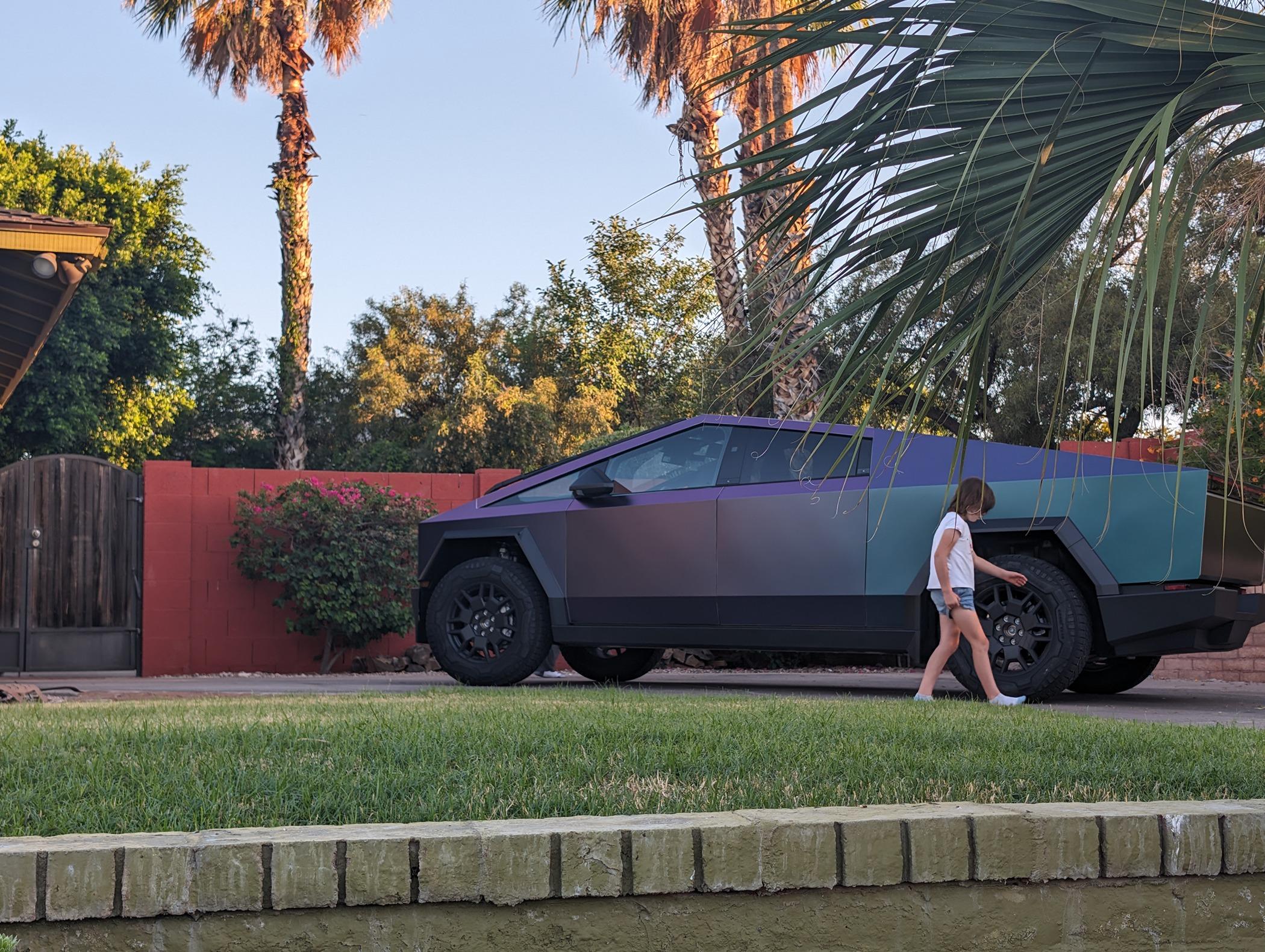 Tesla Cybertruck Color-changing Aurora wrap 🪅 in Arizona PXL_20240530_020339615