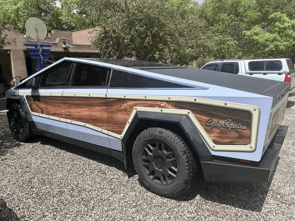 Tesla Cybertruck CyberSquire Woodie Wrap! 1717250150820-wz