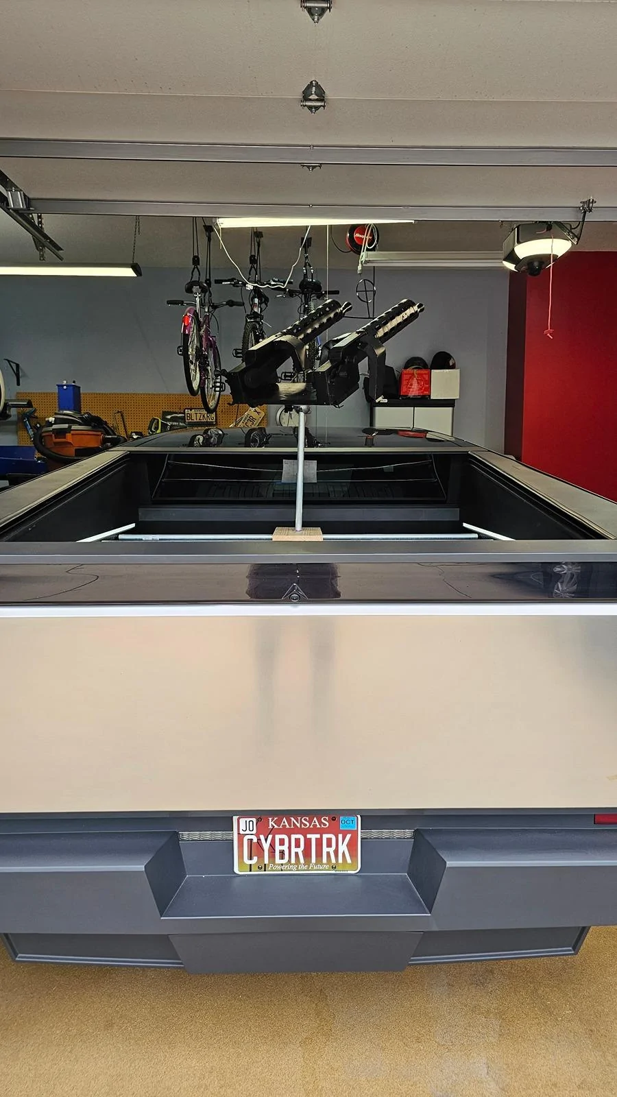 Tesla Cybertruck Prop machine gun turret (Halo theme) for Cybertruck bed - DIY project now fully functional 1000027853