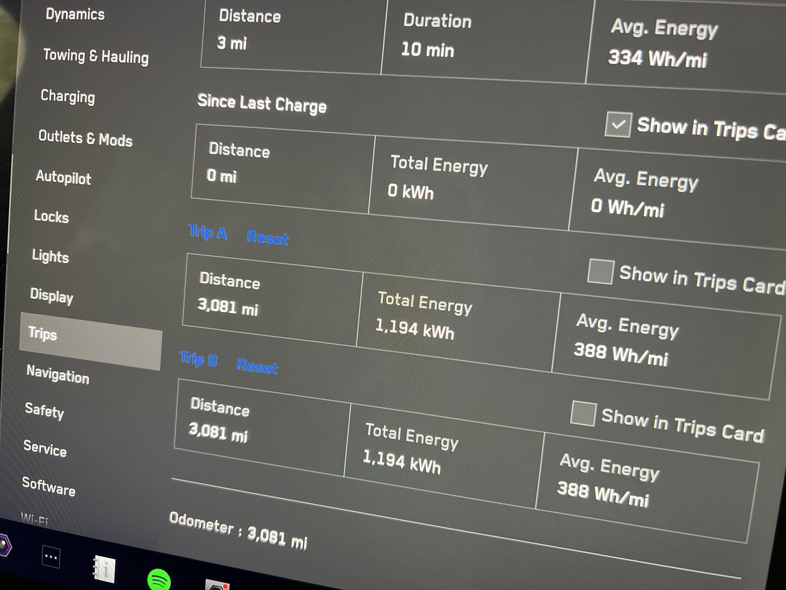 Tesla Cybertruck Energy efficiency at 3000 miles. What's yours? IMG_0807
