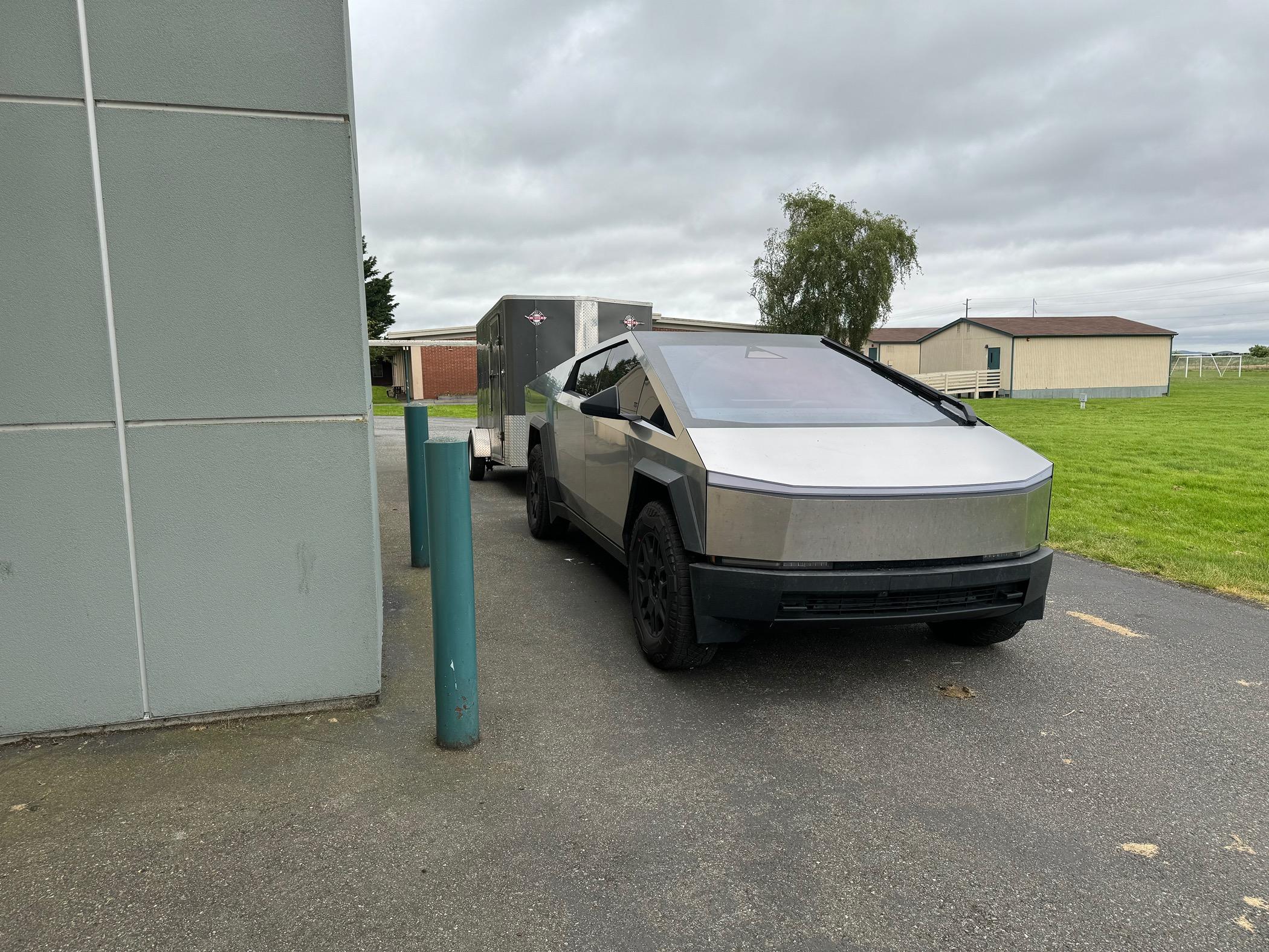 Tesla Cybertruck 🦾 Cybertruck doing truck stuff!  Post your photos! IMG_5523