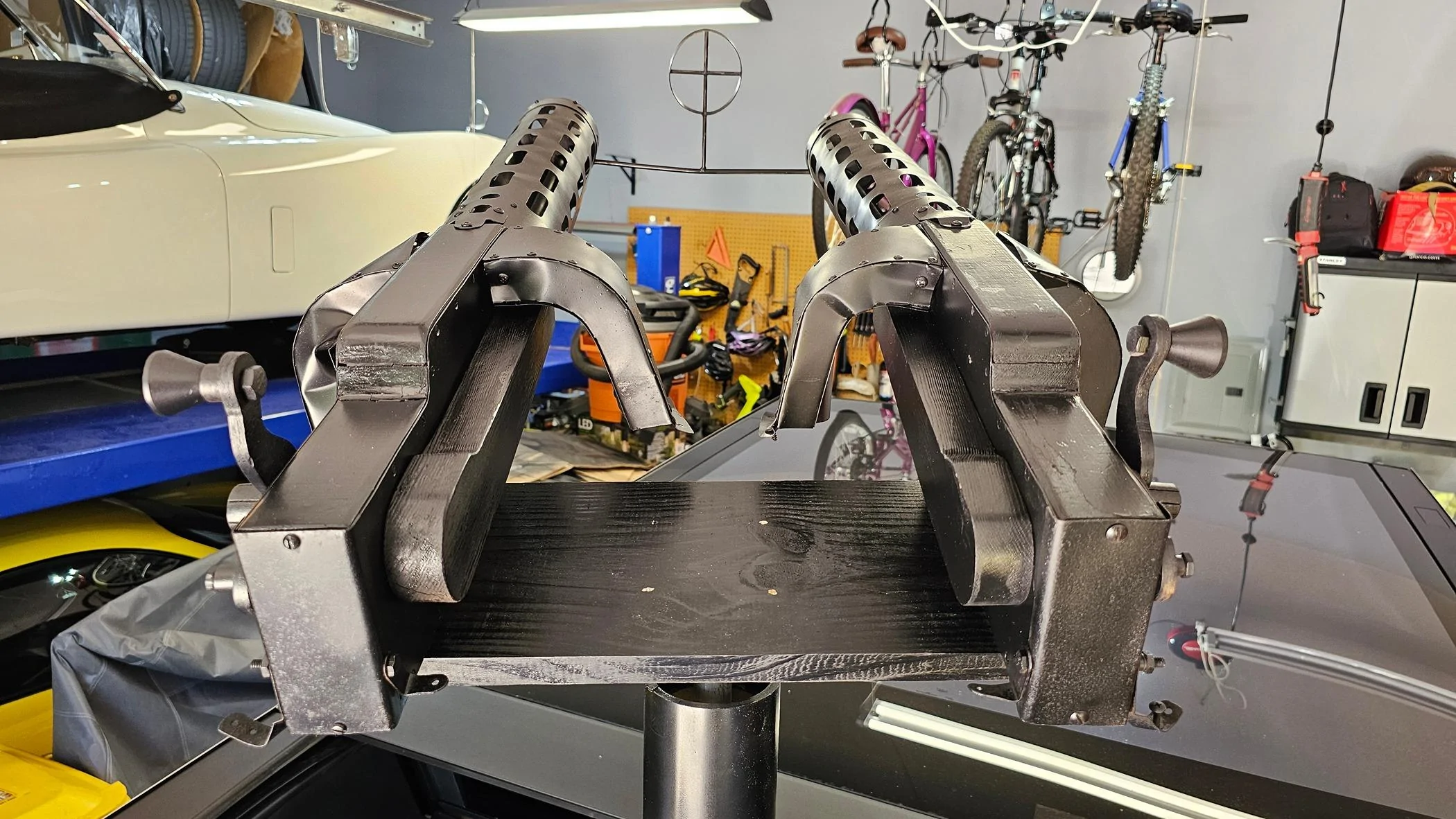 Tesla Cybertruck Prop machine gun turret (Halo theme) for Cybertruck bed - DIY project now fully functional 1000027953