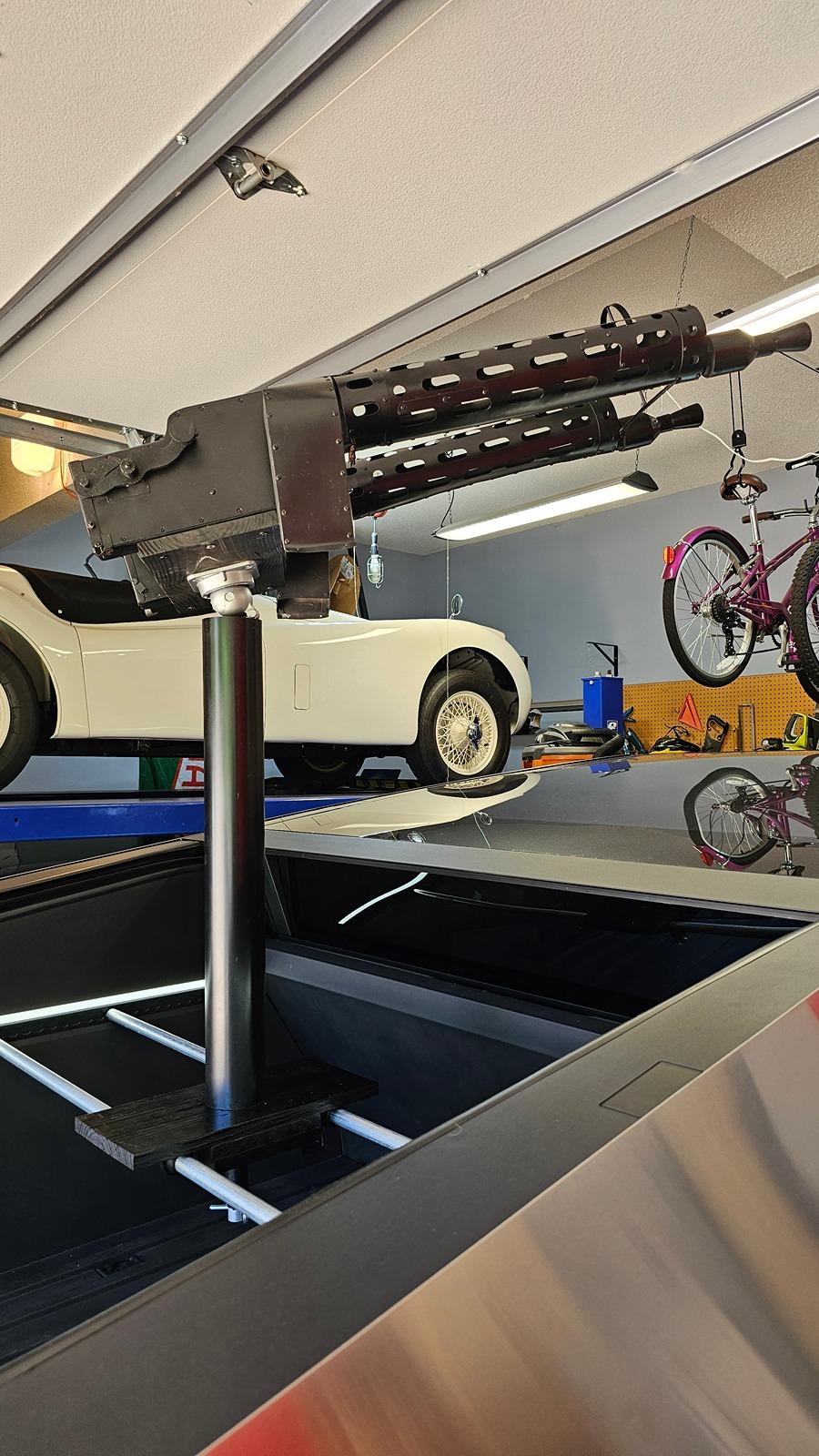 Tesla Cybertruck Prop machine gun turret (Halo theme) for Cybertruck bed - DIY project now fully functional 1000027949