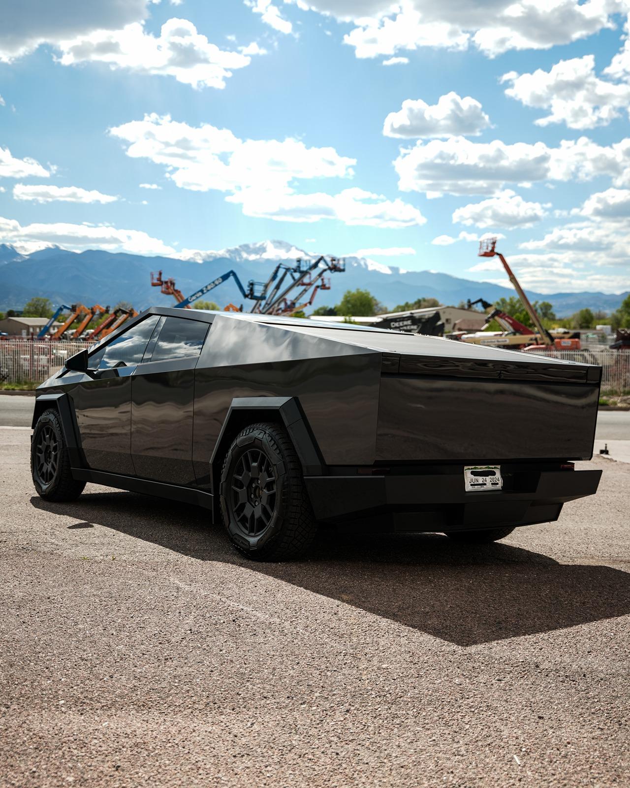 Tesla Cybertruck Logrus meet the world.... World meet Logrus Pike Peak facing left