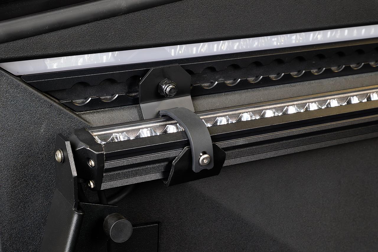 Tesla-Cybertruck-Roof-Lightbar-Bed-Mount-5.jpg