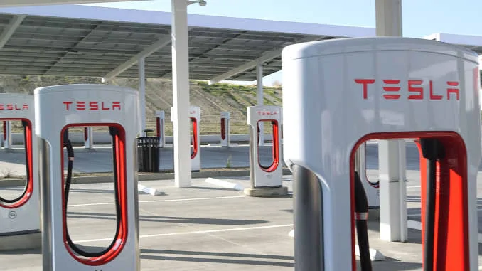 Tesla Cybertruck Tesla vs. Lucid: Here’s how the EV rivals are and aren’t alike 106712820-1600799880929-AA138205_17_56_05Still001