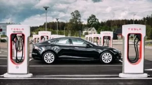 Tesla Cybertruck Tesla Looks a Lot More Like BlackBerry Than It Does Apple tsla-stock-1-300x169