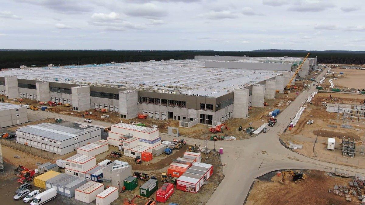 Tesla Cybertruck German Documentary Points To Issues At Tesla Gigafactory In Grünheide 1_664a901d-8bd5-43e5-b8d8-b6602e809510_1600x