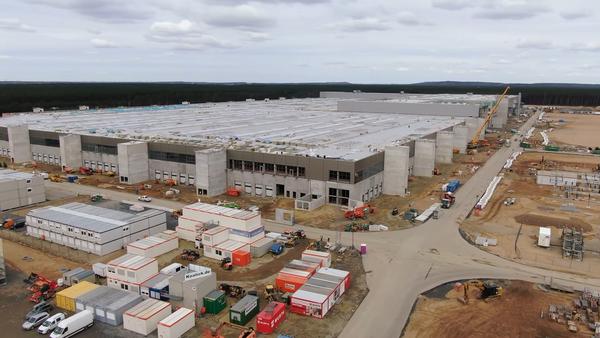 Tesla Cybertruck German Documentary Points To Issues At Tesla Gigafactory In Grünheide 1_198a099d-4568-482e-bfb0-6cf83d4779ba_600x600