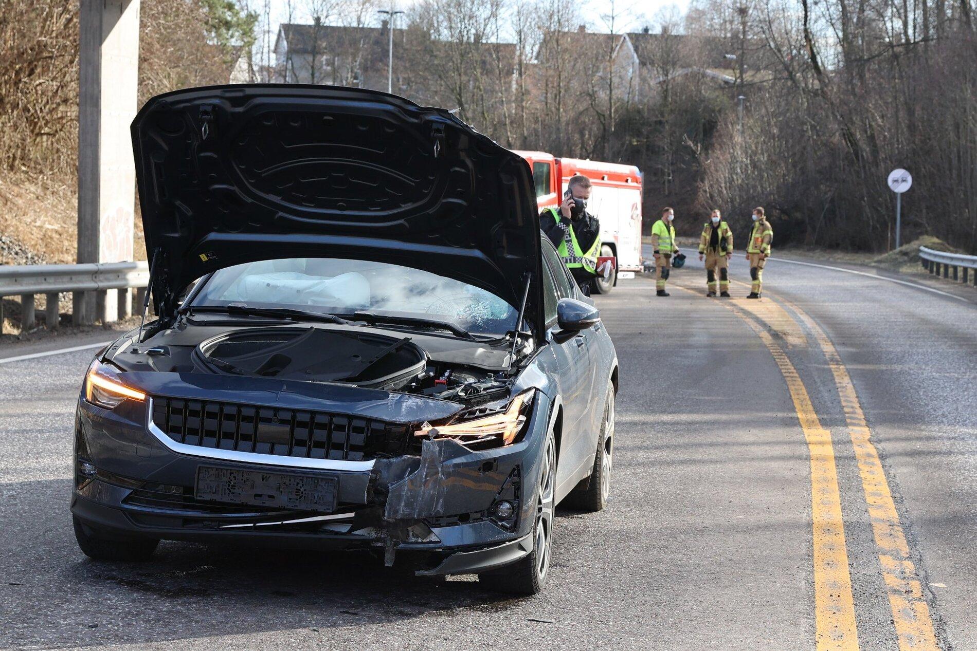 Tesla Cybertruck Polestar crash 1616868551365