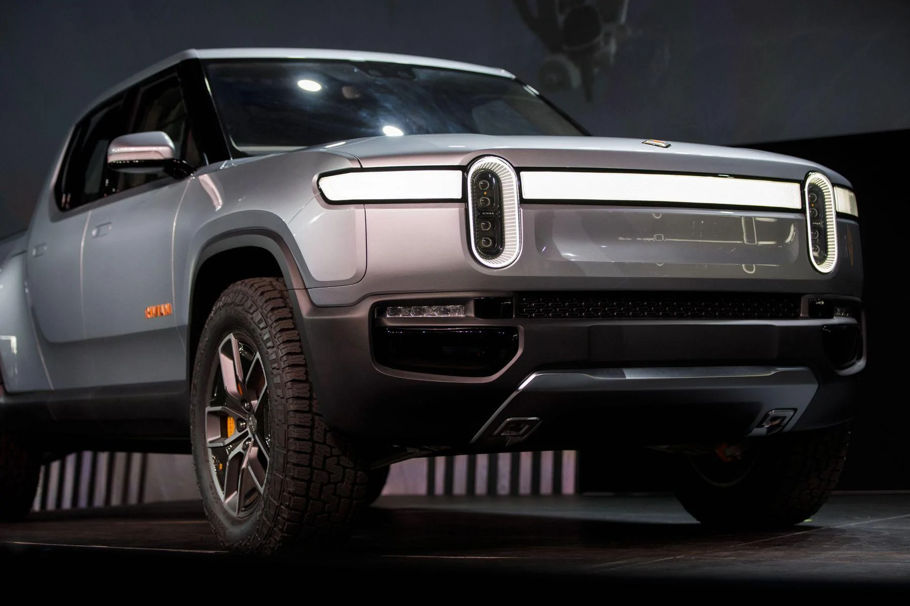 Tesla Cybertruck Tesla Can Move Forward With Trade-Secret Suit Against Rivian 1800x-1