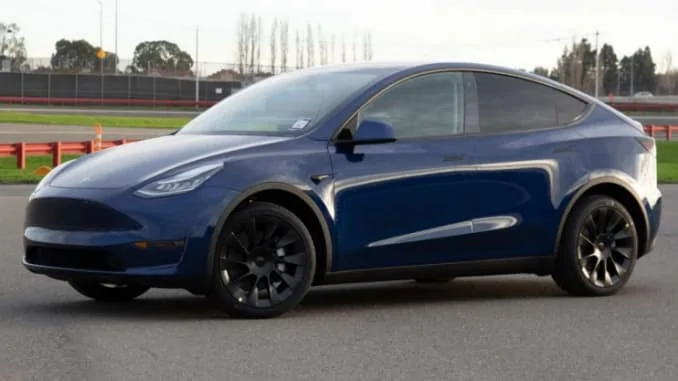 Tesla Cybertruck Tesla refunds customers for duplicate charges after outcry 106362769-1580335729937model
