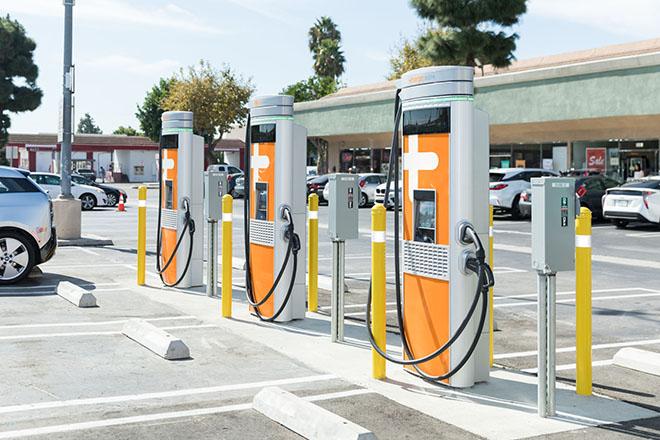 Tesla Cybertruck ChargePoint cooperates with truck stop chains to deploy public charging across the US CPE250-Koreatown-2-Credit-Maria-Hedrick