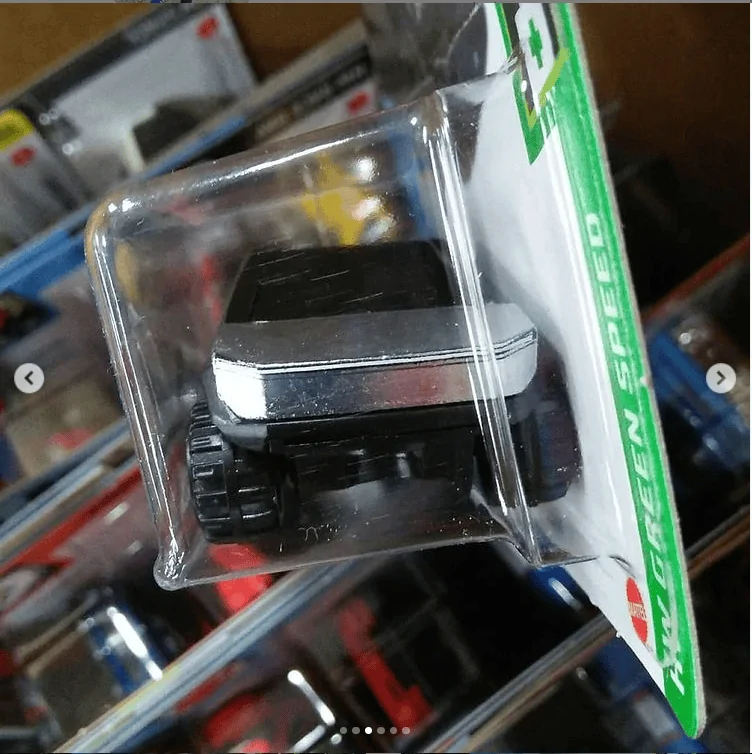 Tesla Cybertruck Cybertruck Hot Wheels 1:64 Die-Cast 1618167223416
