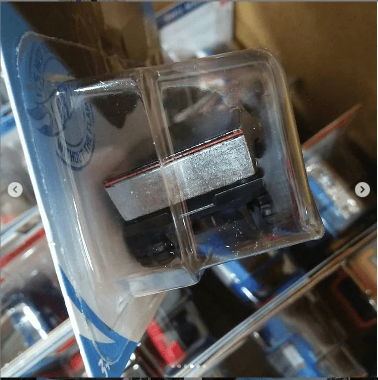 Tesla Cybertruck Cybertruck Hot Wheels 1:64 Die-Cast 1618167254452