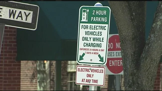 Tesla Cybertruck Electric vehicle charging stations expanding nationwide electric-cars_36923309_ver1.0