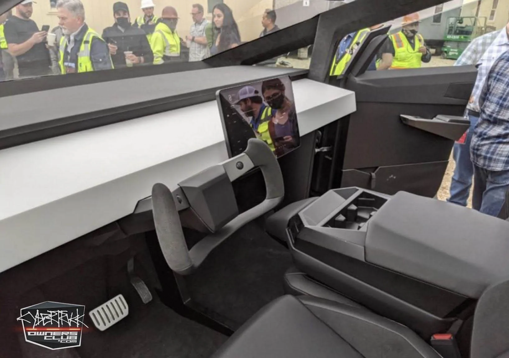 Tesla Cybertruck ? Cybertruck Spotted at Giga Texas Plant! + Interior Look with Yoke Steering Wheel and Performance Pedals! 1618591751295
