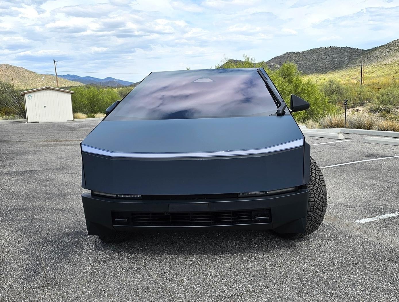 Tesla Cybertruck BLUE / BLURPLE / PURPLE Vinyl Wrap & PPF Cybertruck -- Photos & Videos 20240607_151823