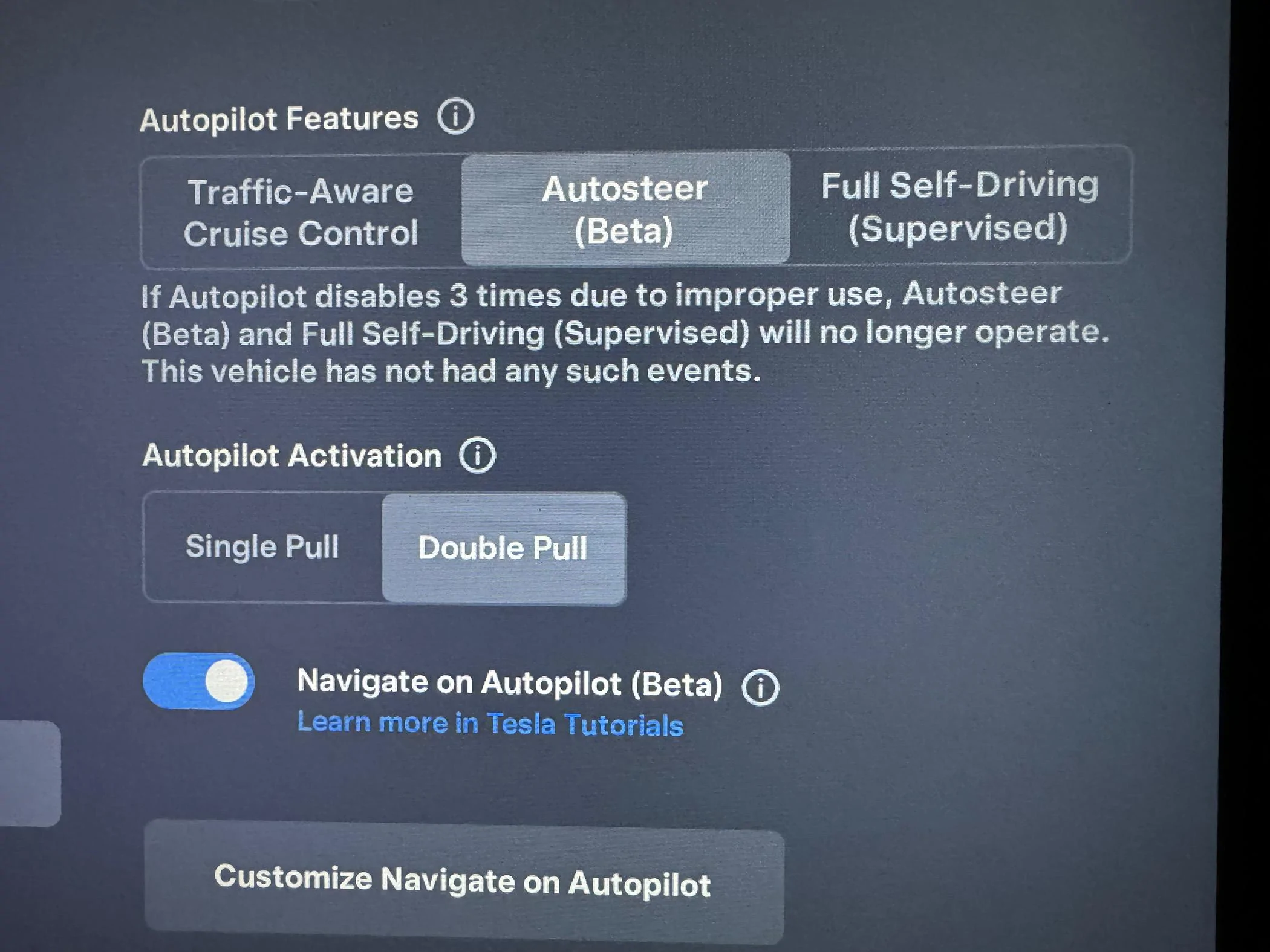 Tesla Cybertruck Software update 2024.20.1 -- AUTO HVAC improvements for hot weather. The A/C cools down the cabin faster, and maintains comfort at lower noise levels. IMG_8676