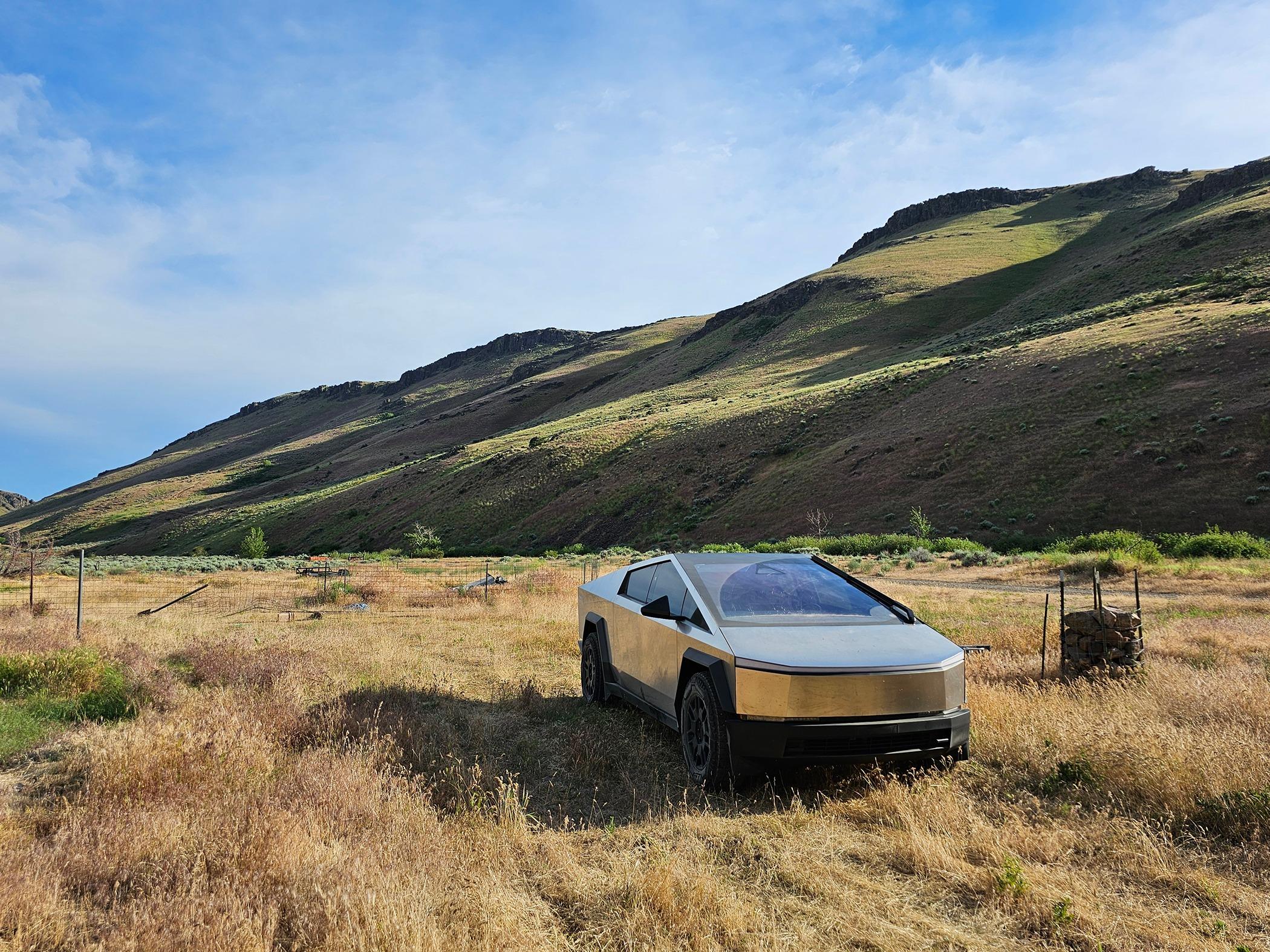 Tesla Cybertruck Daily random Cybertruck photos thread - Post Yours! 📸 🤳 1000001675