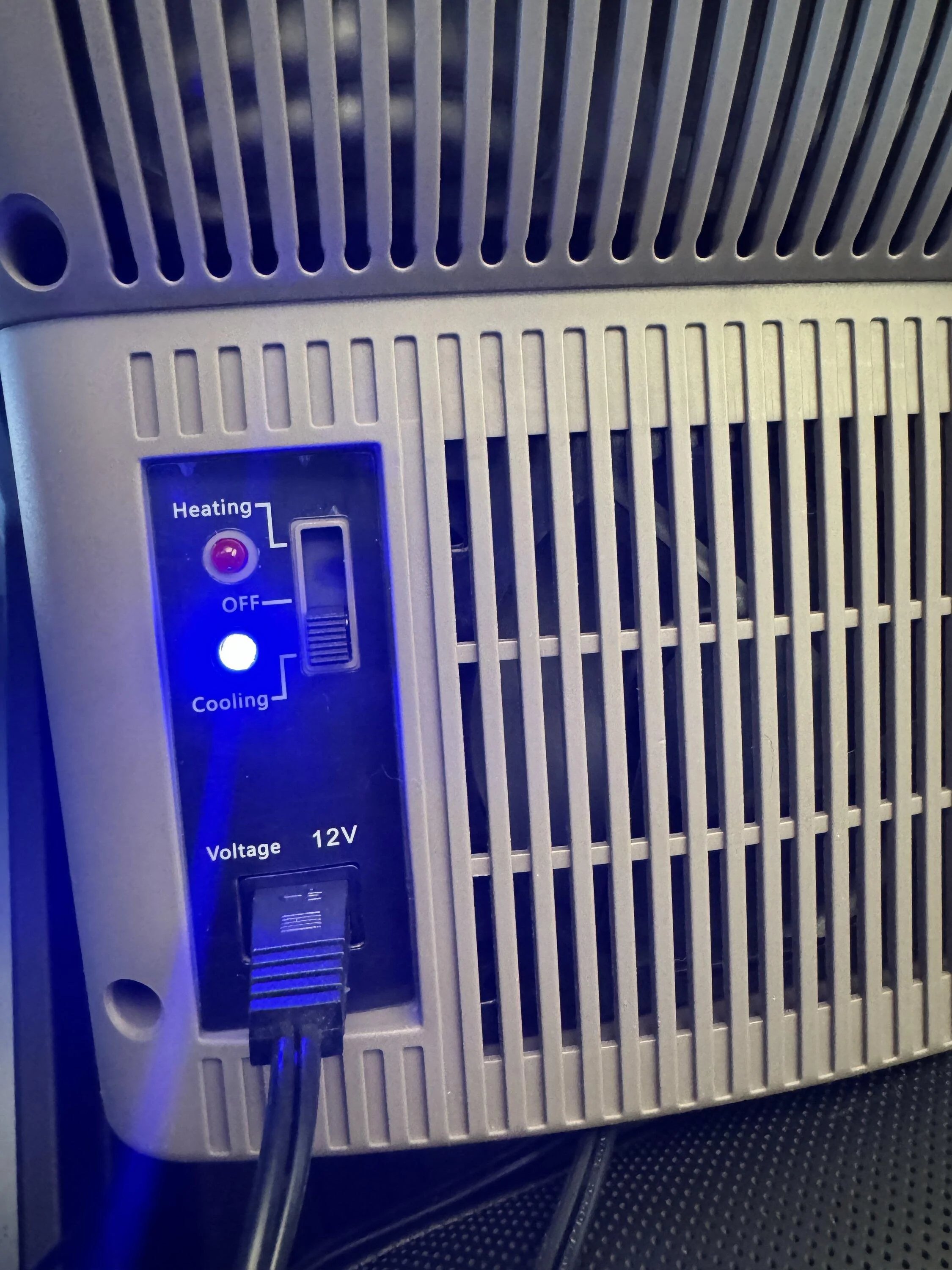 Tesla Cybertruck Prefect size electric cooler which can sit in the place under the display IMG_1469