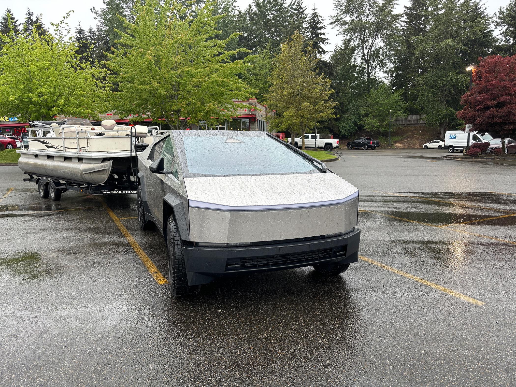 Tesla Cybertruck Let's see your Cybertruck towing Electric Boats or Any Boats IMG_4405